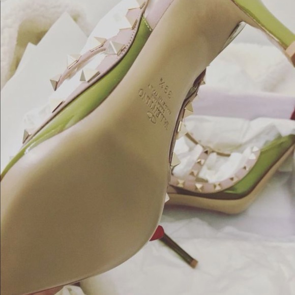 VALENTINO rockstud heels 👠 - Picture 3 of 5